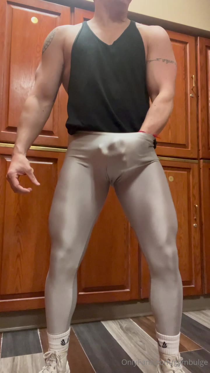 373  sexy hunk Wiccan gymbulge gym.bulge OnlyFans porn