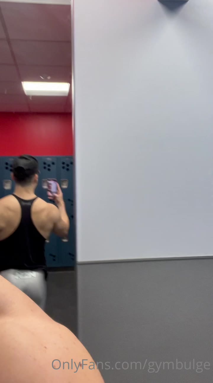 23  sexy hunk Wiccan gymbulge gym.bulge OnlyFans porn