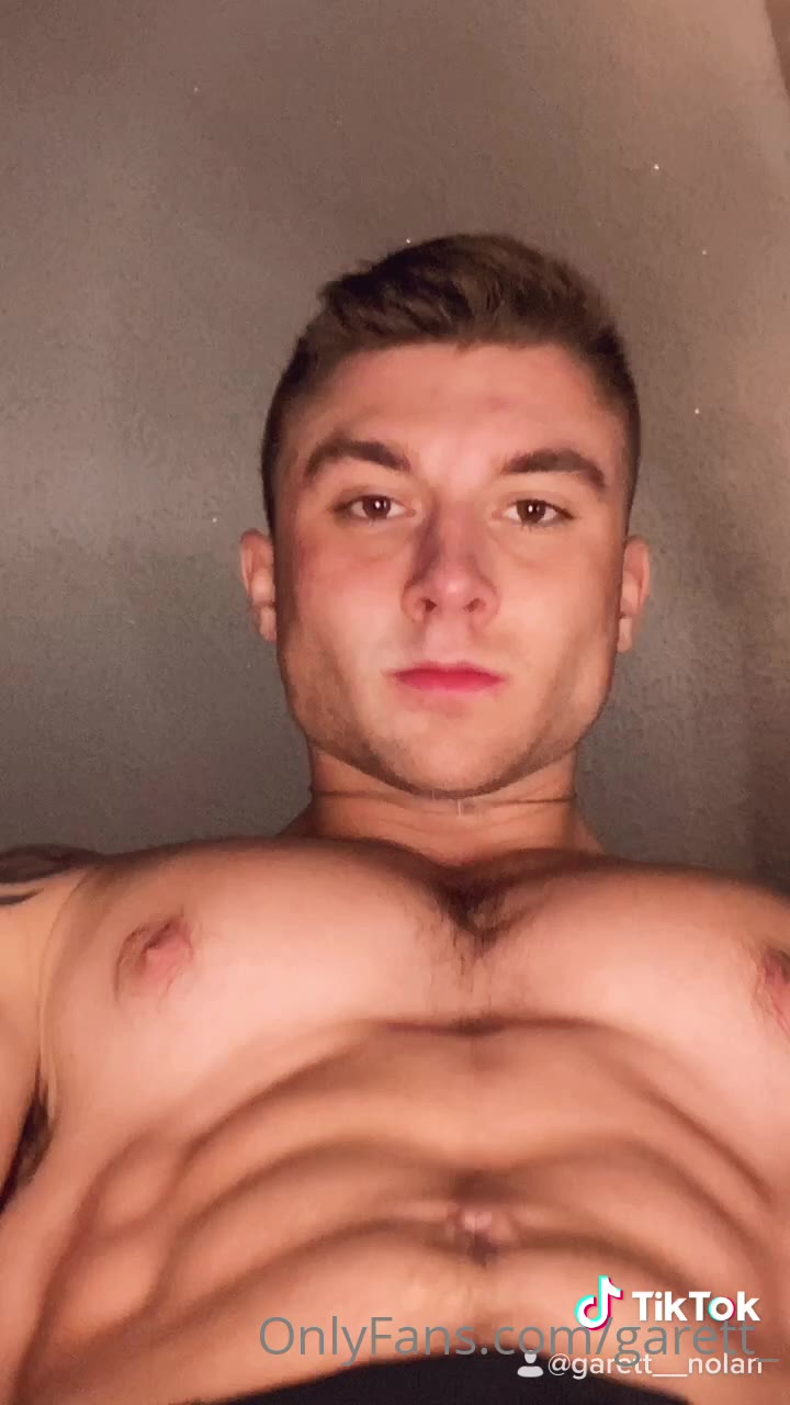 683 Famous TikToker  Garret Nolan garett__nolan onlyfans leaked