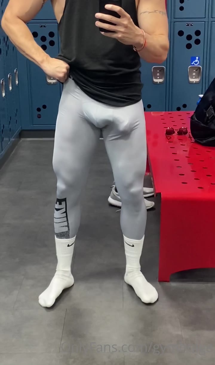 66  sexy hunk Wiccan gymbulge gym.bulge OnlyFans porn