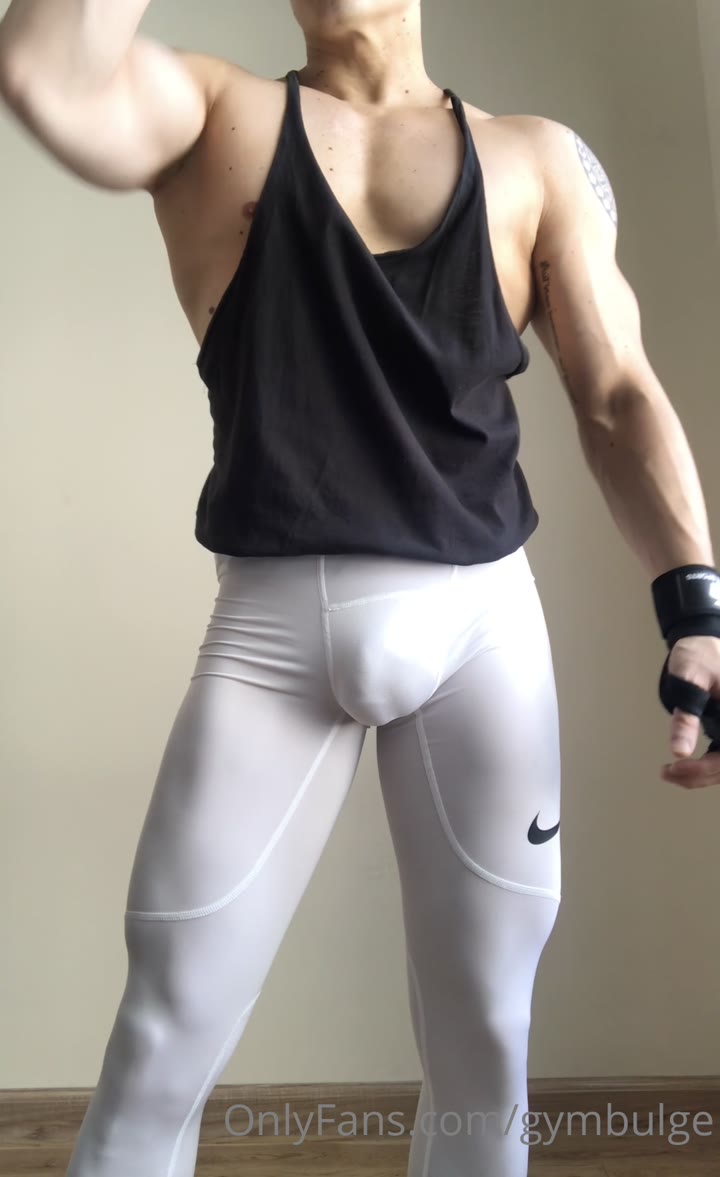29  sexy hunk Wiccan gymbulge gym.bulge OnlyFans porn