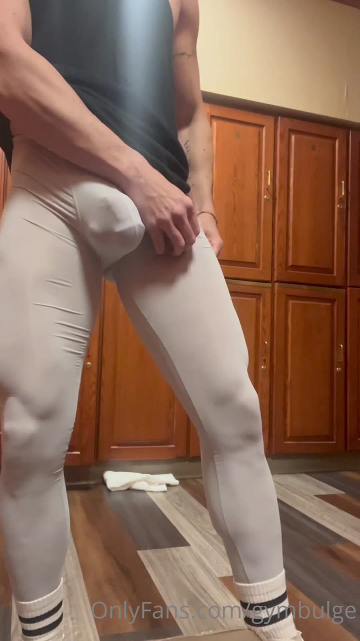 399  sexy hunk Wiccan gymbulge gym.bulge OnlyFans porn