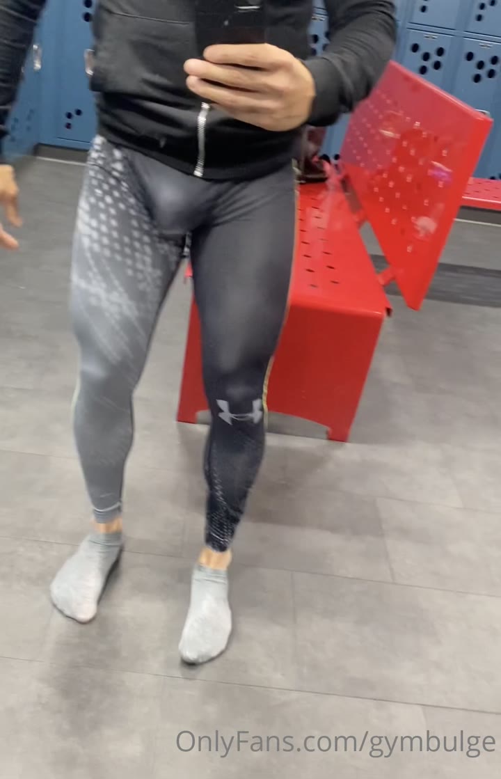 76  sexy hunk Wiccan gymbulge gym.bulge OnlyFans porn