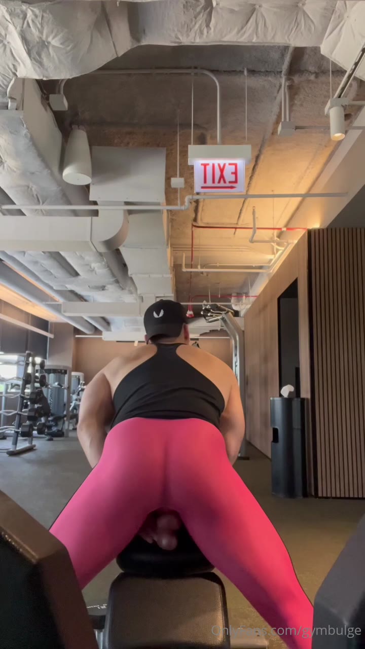 372  sexy hunk Wiccan gymbulge gym.bulge OnlyFans porn