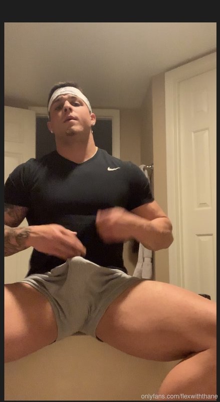 3 Tattooed muscle boxer Thane Wadams flexwiththane Onlyfans porn leaked