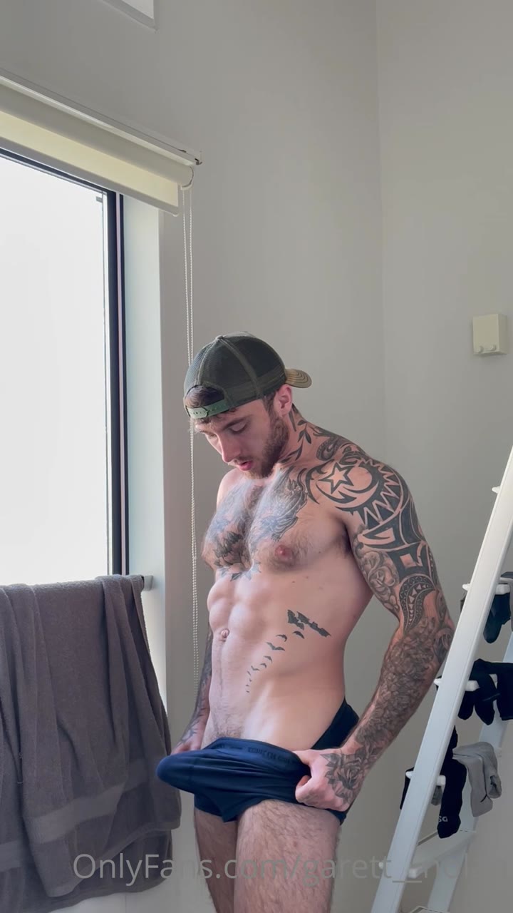 469 Famous TikToker  Garret Nolan garett__nolan onlyfans leaked