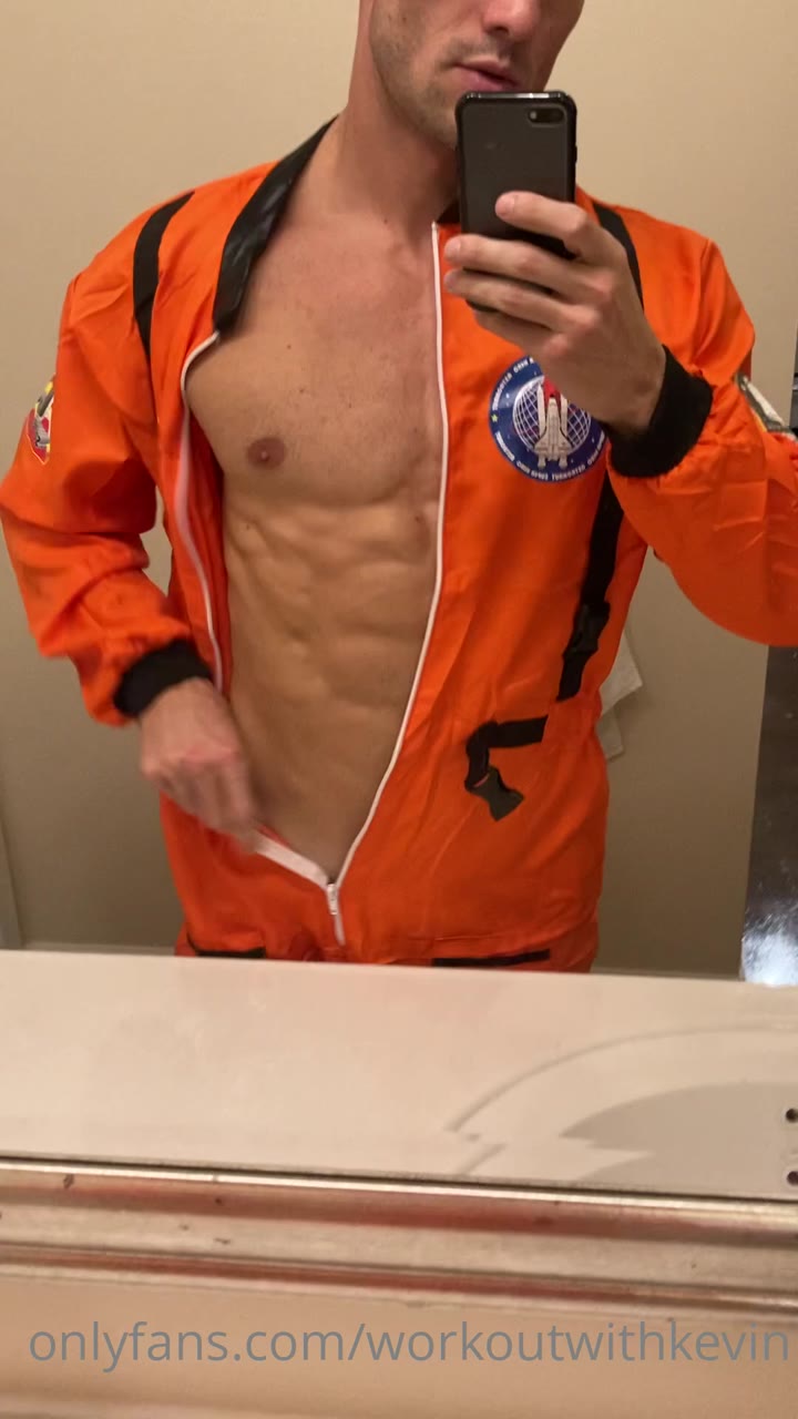 585 Youtube Star Kevin Cook workoutwithkevin Onlyfans porn leaked