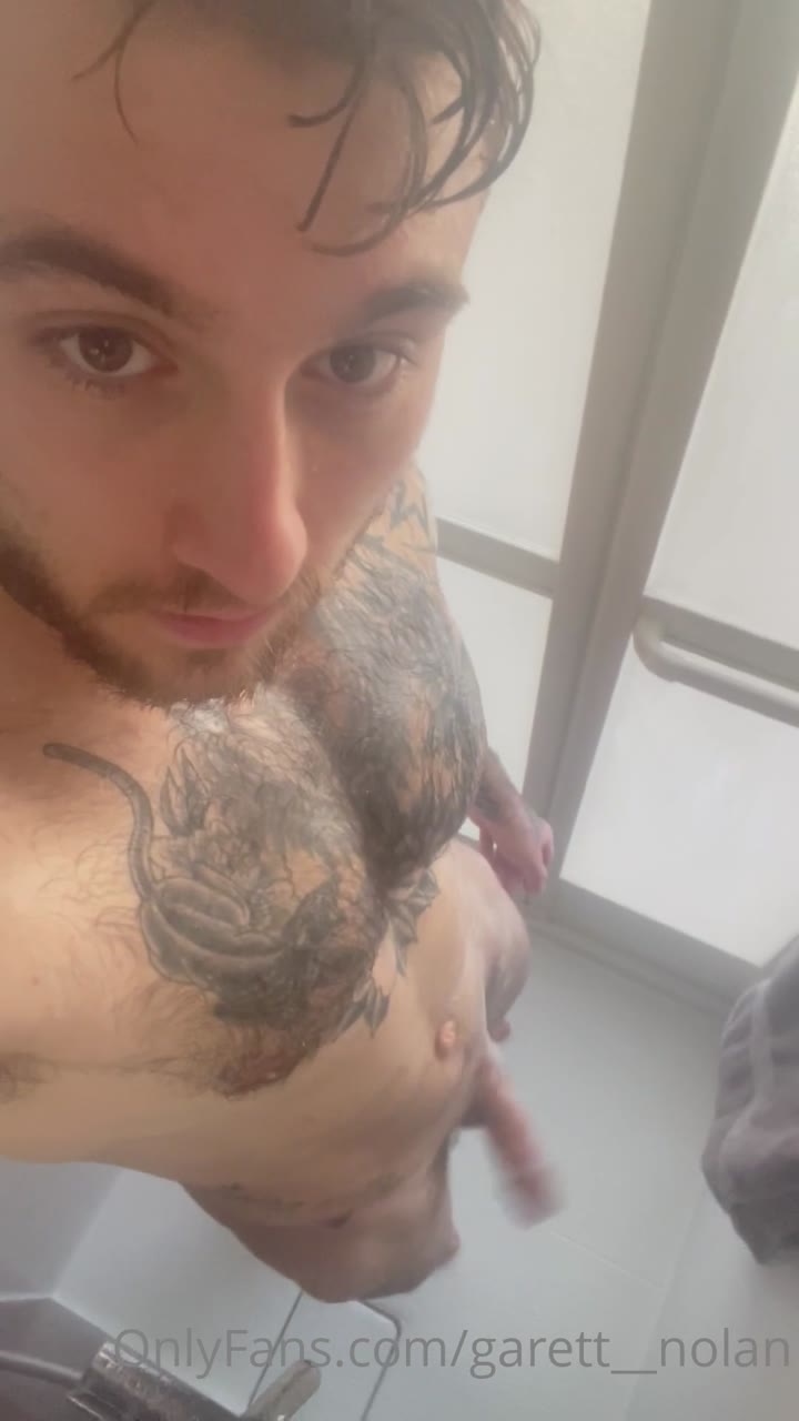 470 Famous TikToker  Garret Nolan garett__nolan onlyfans leaked