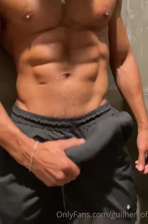 84 Brazilian hunk Guilherme Ferreira guilher_of not_of OnlyFans porn