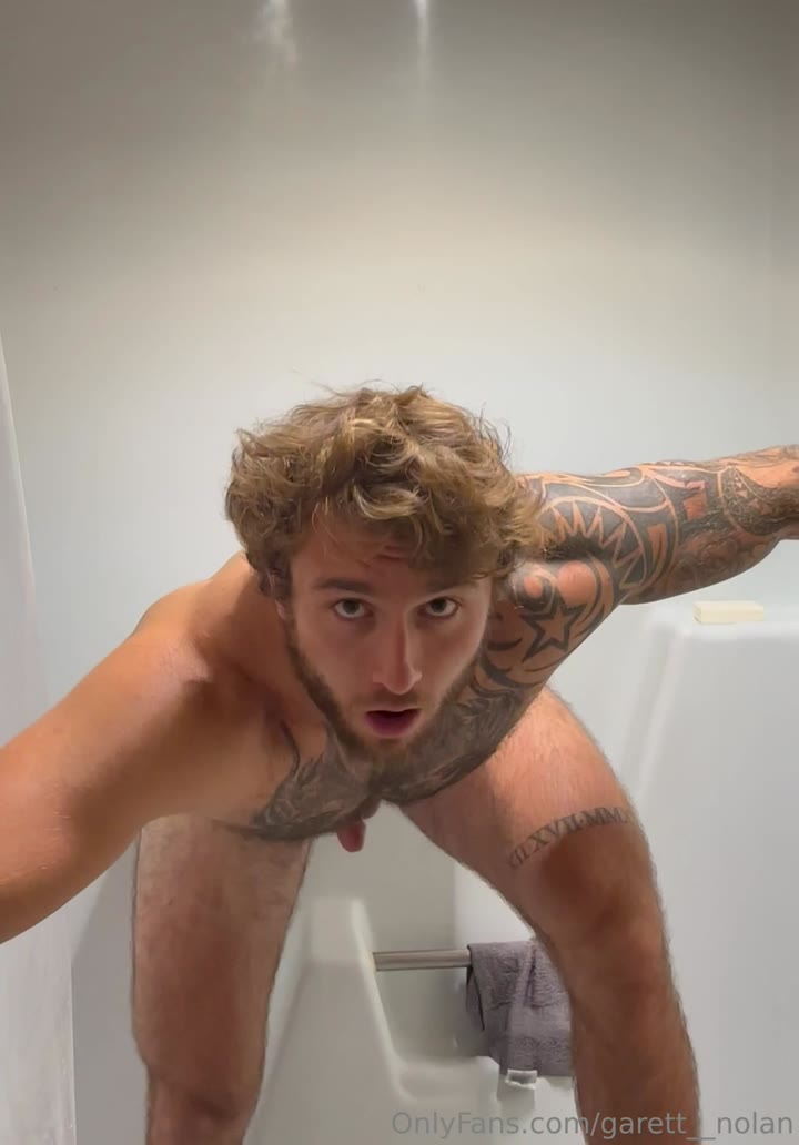 425 Famous TikToker  Garret Nolan garett__nolan onlyfans leaked
