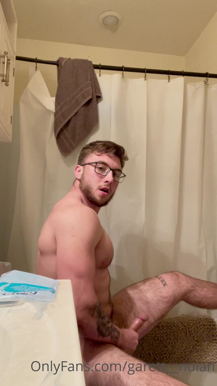 GARRETT NOLAN garett__nolan solo Exposed