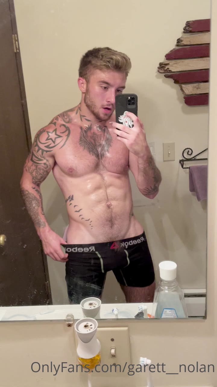 609 Famous TikToker  Garret Nolan garett__nolan onlyfans leaked
