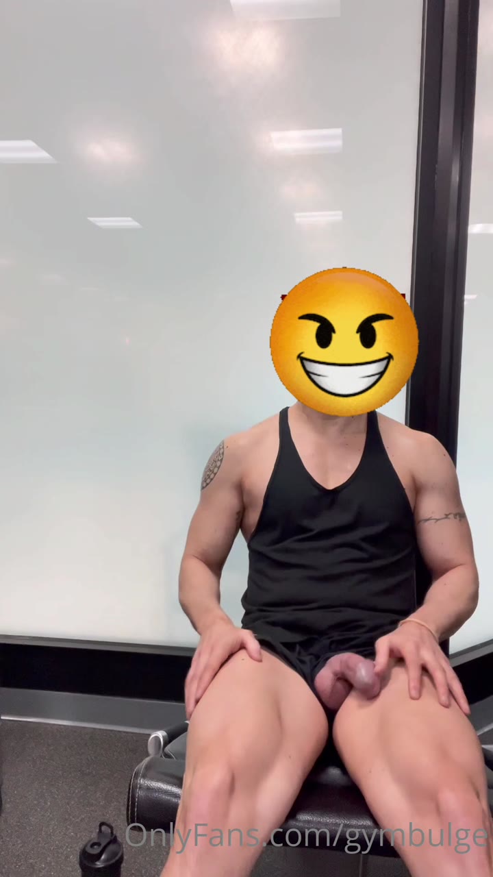 114  sexy hunk Wiccan gymbulge gym.bulge OnlyFans porn