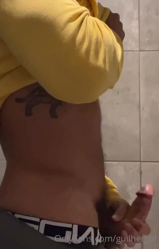 104 Brazilian hunk Guilherme Ferreira guilher_of not_of OnlyFans porn