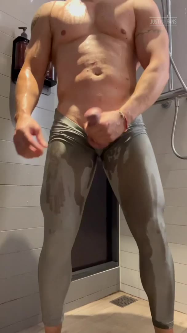 548  Beefy hunk Wiccan gymbulge gym.bulge OnlyFans porn