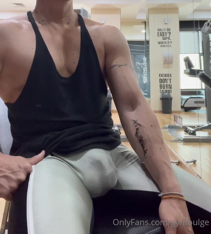 130  sexy hunk Wiccan gymbulge gym.bulge OnlyFans porn