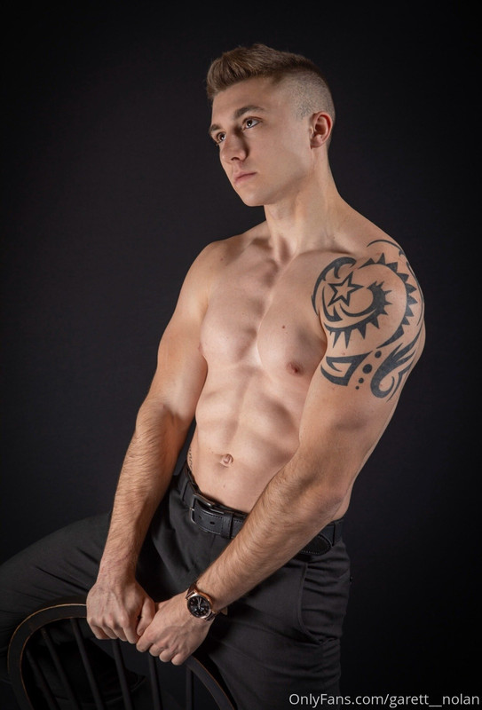 2 Famous TikToker  Garret Nolan garett__nolan onlyfans leaked
