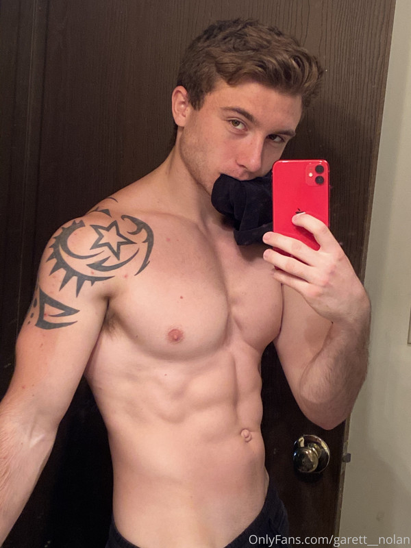 8 Famous TikToker  Garret Nolan garett__nolan onlyfans leaked