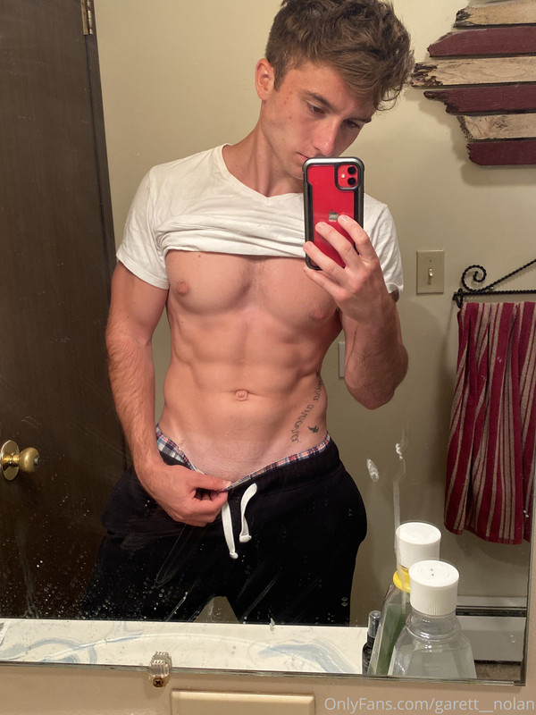 13 Famous TikToker  Garret Nolan garett__nolan onlyfans leaked