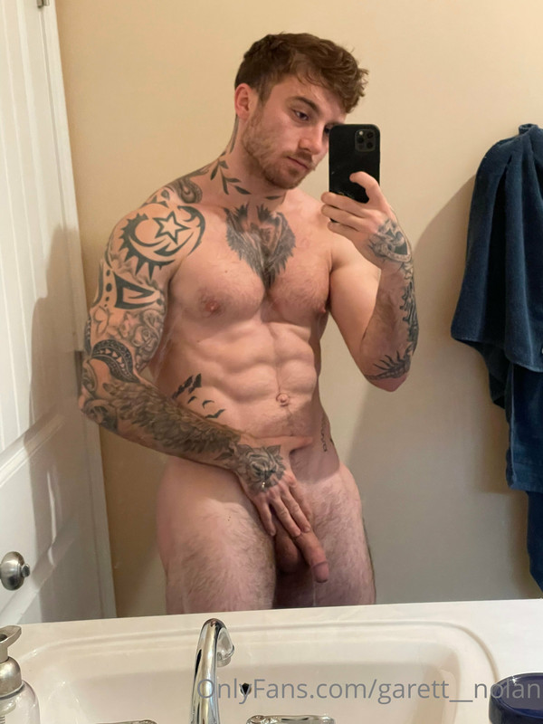 70 Famous TikToker  Garret Nolan garett__nolan onlyfans leaked