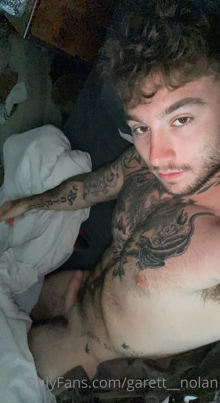 76 Famous TikToker  Garret Nolan garett__nolan onlyfans leaked