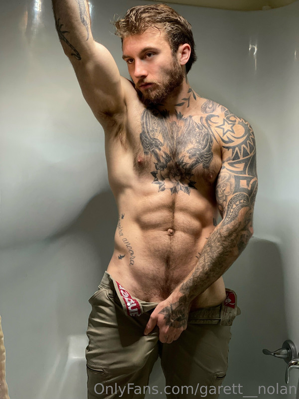 154 Famous TikToker  Garret Nolan garett__nolan onlyfans leaked