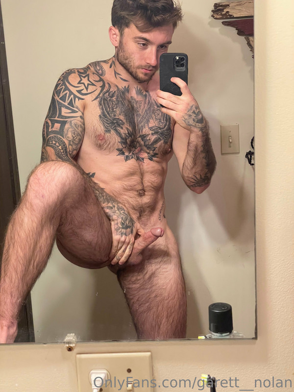 179 Famous TikToker  Garret Nolan garett__nolan onlyfans leaked