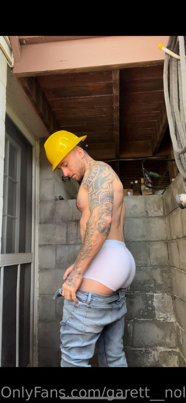 203 Famous TikToker  Garret Nolan garett__nolan onlyfans leaked