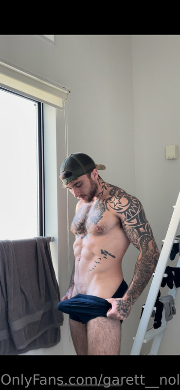 221 Famous TikToker  Garret Nolan garett__nolan onlyfans leaked
