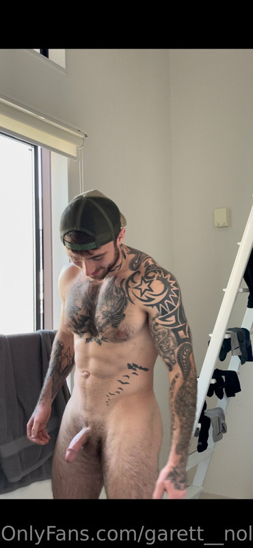 222 Famous TikToker  Garret Nolan garett__nolan onlyfans leaked
