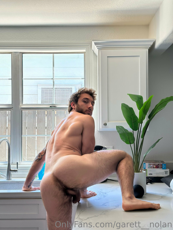 292 Famous TikToker  Garret Nolan garett__nolan onlyfans leaked