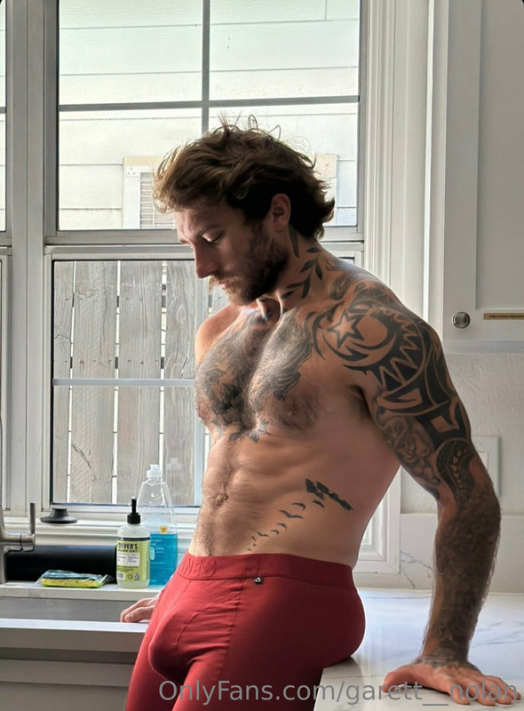 313 Famous TikToker  Garret Nolan garett__nolan onlyfans leaked