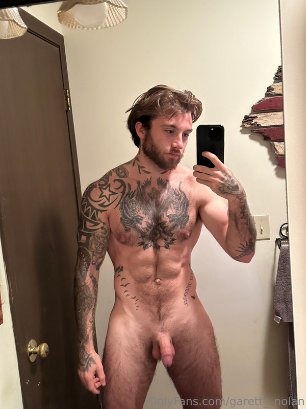 385 Famous TikToker  Garret Nolan garett__nolan onlyfans leaked