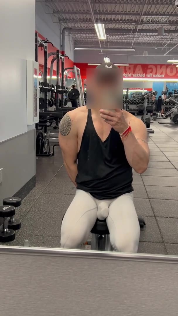 516  Beefy hunk Wiccan gymbulge gym.bulge OnlyFans porn