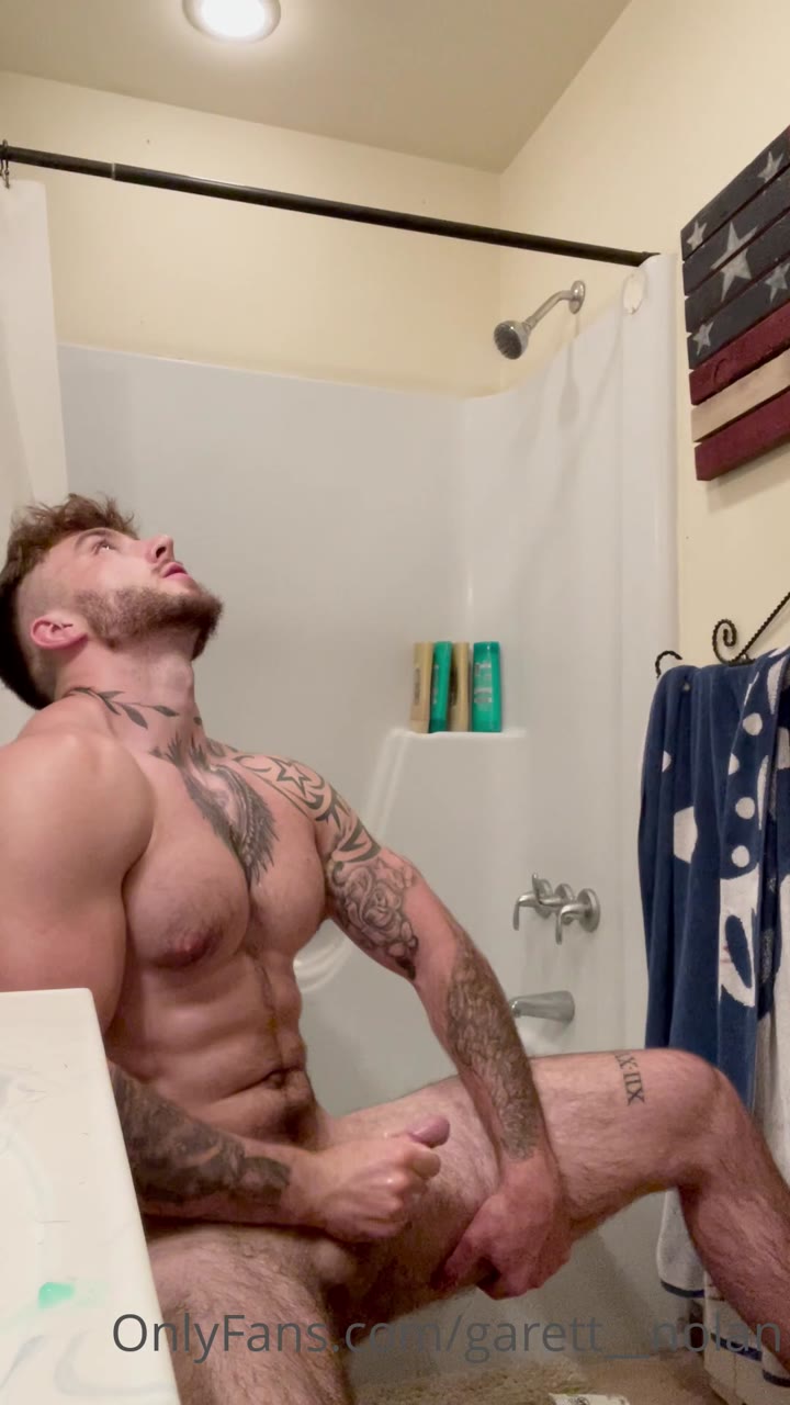 632 Famous TikToker  Garret Nolan garett__nolan onlyfans leaked
