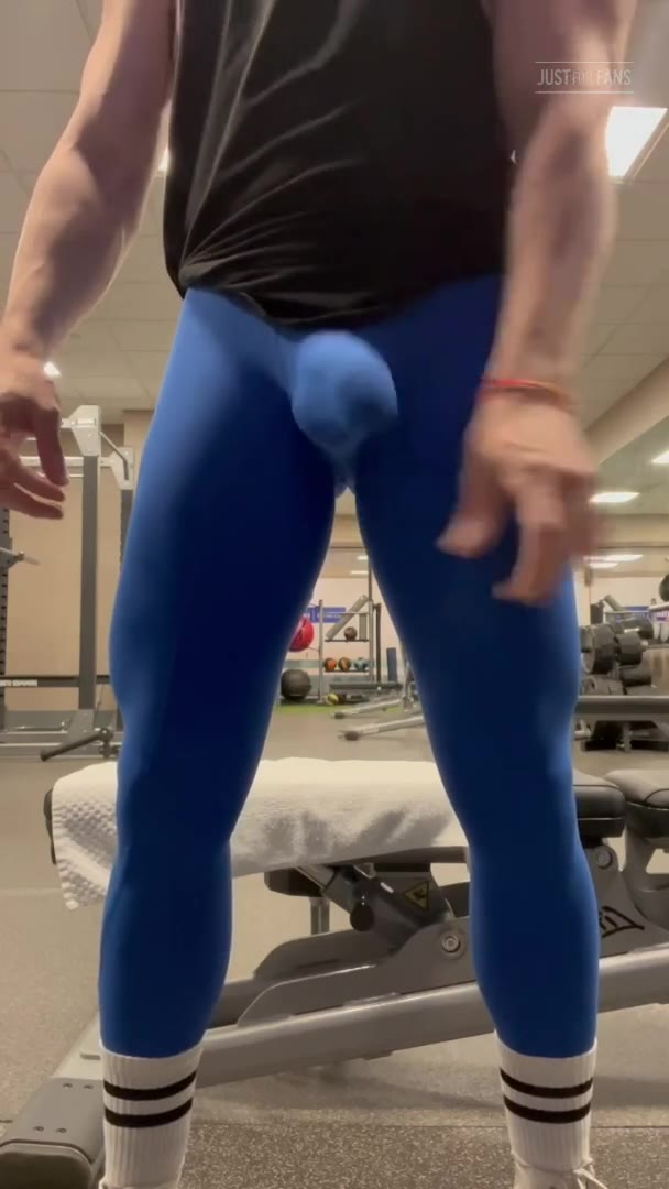567  Beefy hunk Wiccan gymbulge gym.bulge OnlyFans porn