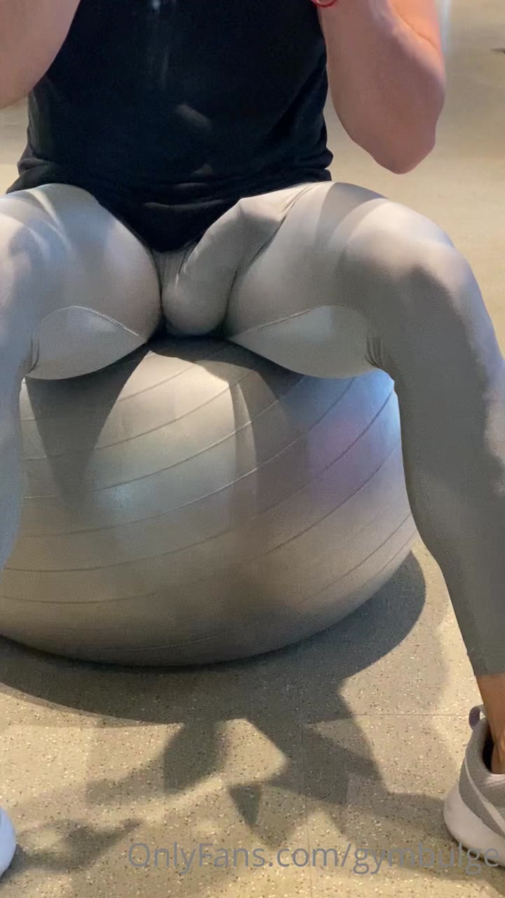 106  sexy hunk Wiccan gymbulge gym.bulge OnlyFans porn