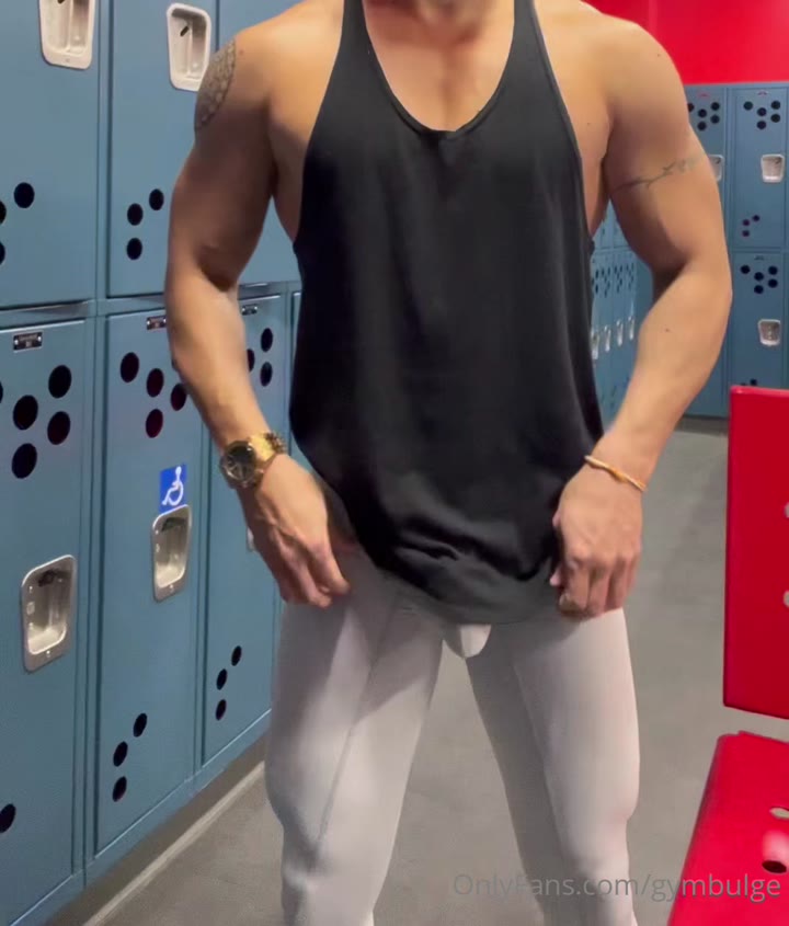 58  sexy hunk Wiccan gymbulge gym.bulge OnlyFans porn