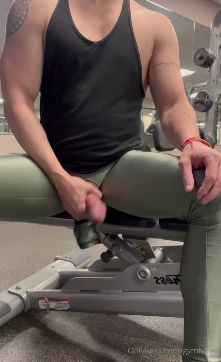 430  sexy hunk Wiccan gymbulge gym.bulge OnlyFans porn