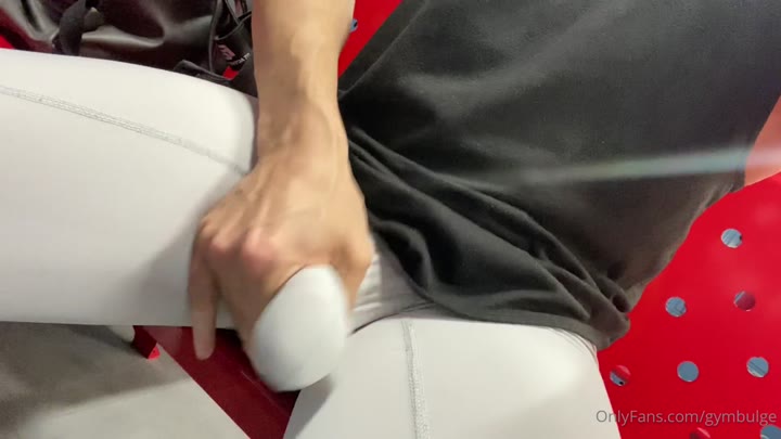 74  sexy hunk Wiccan gymbulge gym.bulge OnlyFans porn