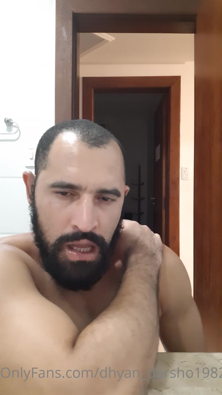 76 BEARDED DADDY Dhyan Darshô dhyan_darsho1982 ONLYFANS LEAKED