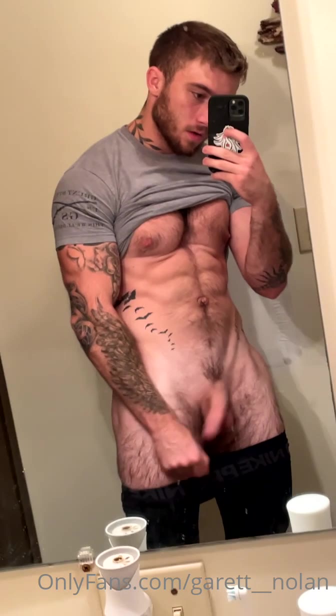 GARRET NOLAN garett__nolan sexy pic Sensational