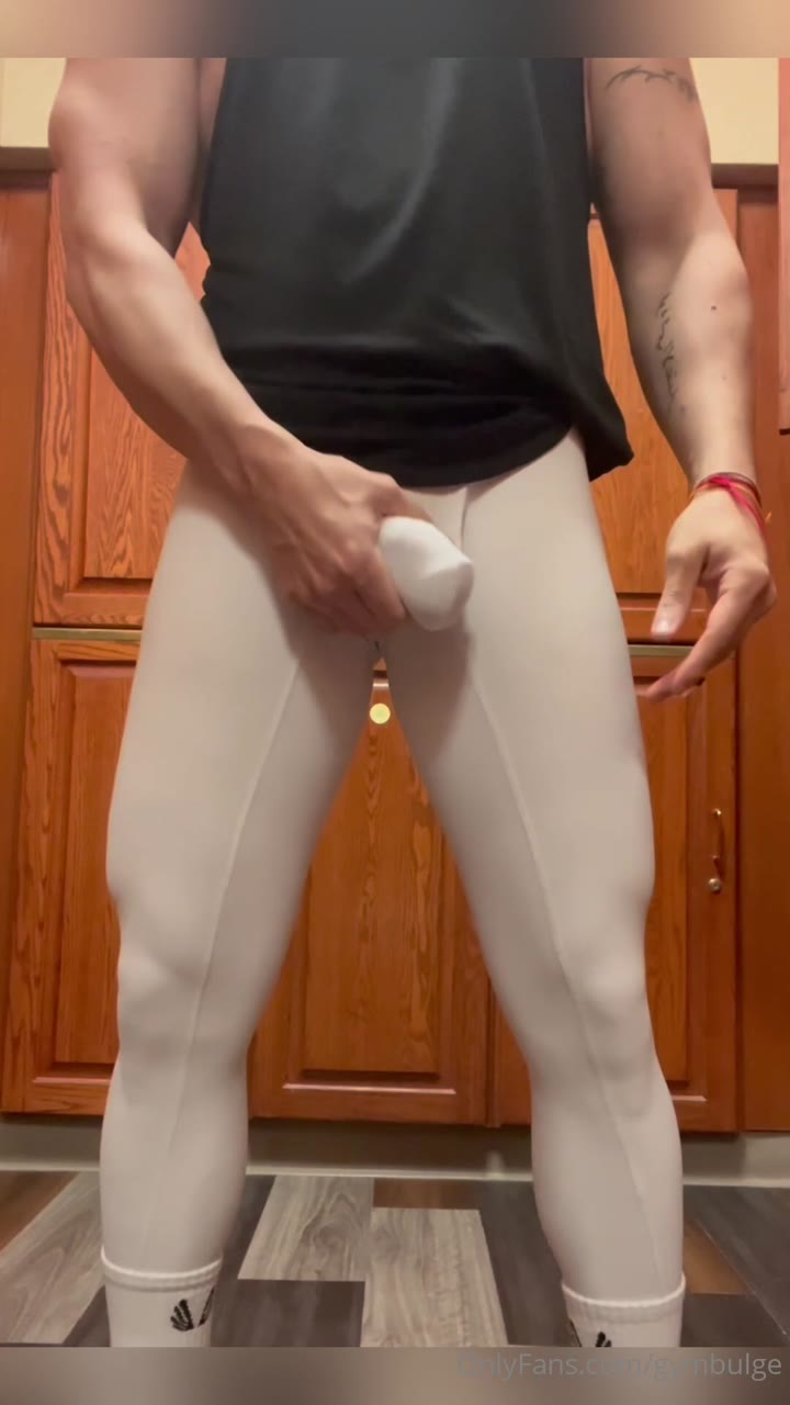 340  sexy hunk Wiccan gymbulge gym.bulge OnlyFans porn