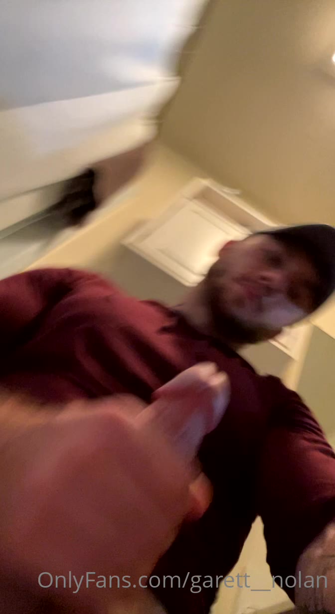 608 Famous TikToker  Garret Nolan garett__nolan onlyfans leaked