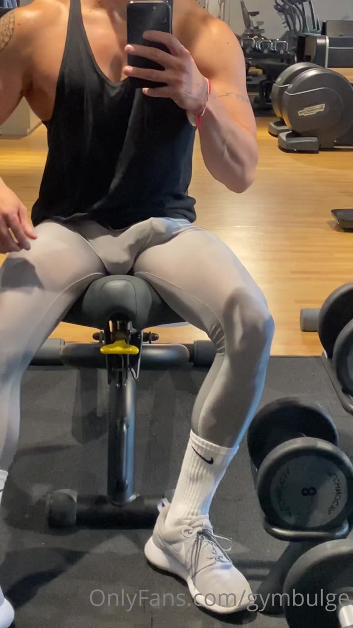 46  sexy hunk Wiccan gymbulge gym.bulge OnlyFans porn