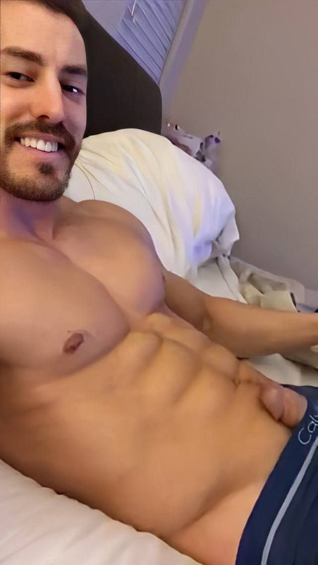 1 Sexy Muscle hunk