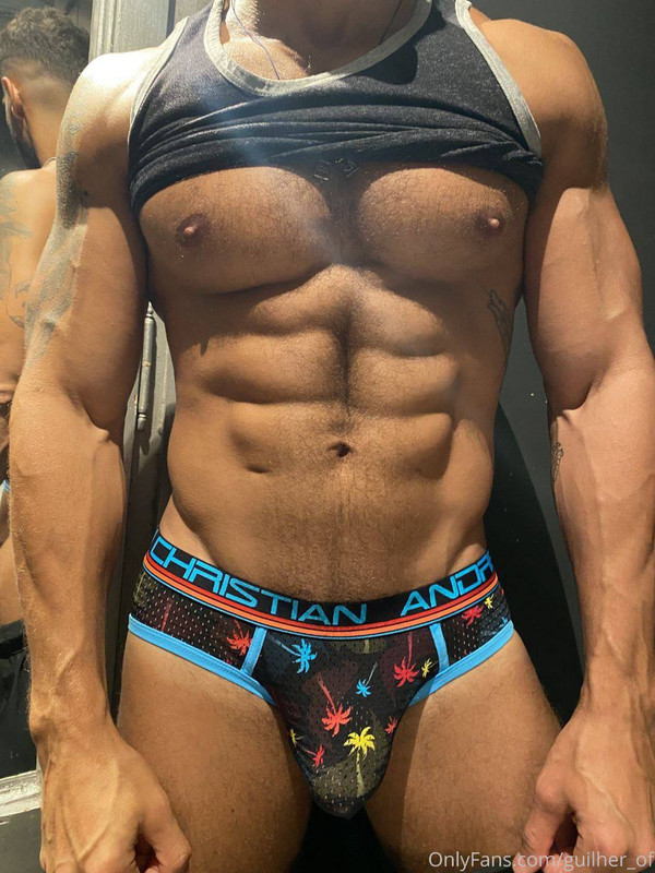 26 Brazilian hunk Guilherme Ferreira guilher_of not_of OnlyFans porn