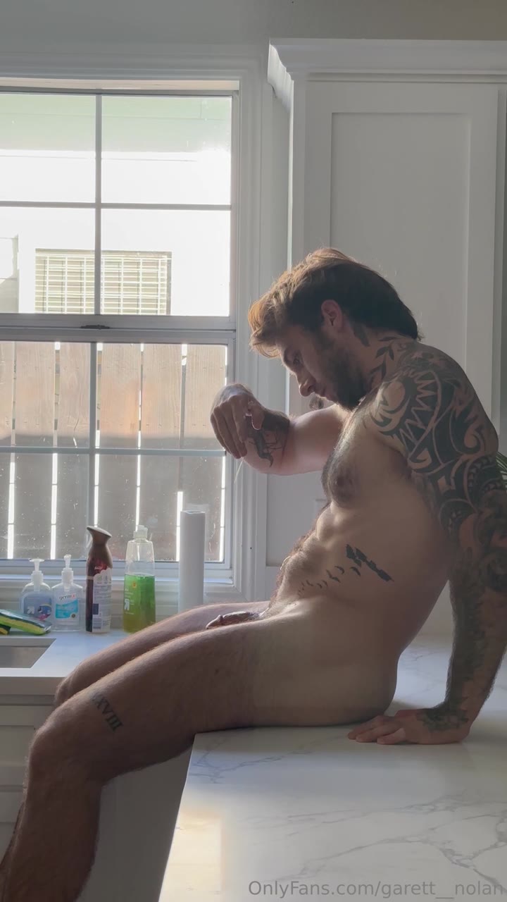 410 Famous TikToker  Garret Nolan garett__nolan onlyfans leaked