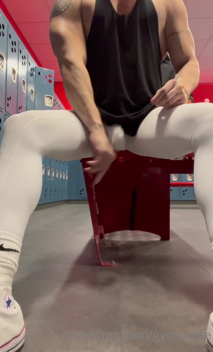 166  sexy hunk Wiccan gymbulge gym.bulge OnlyFans porn