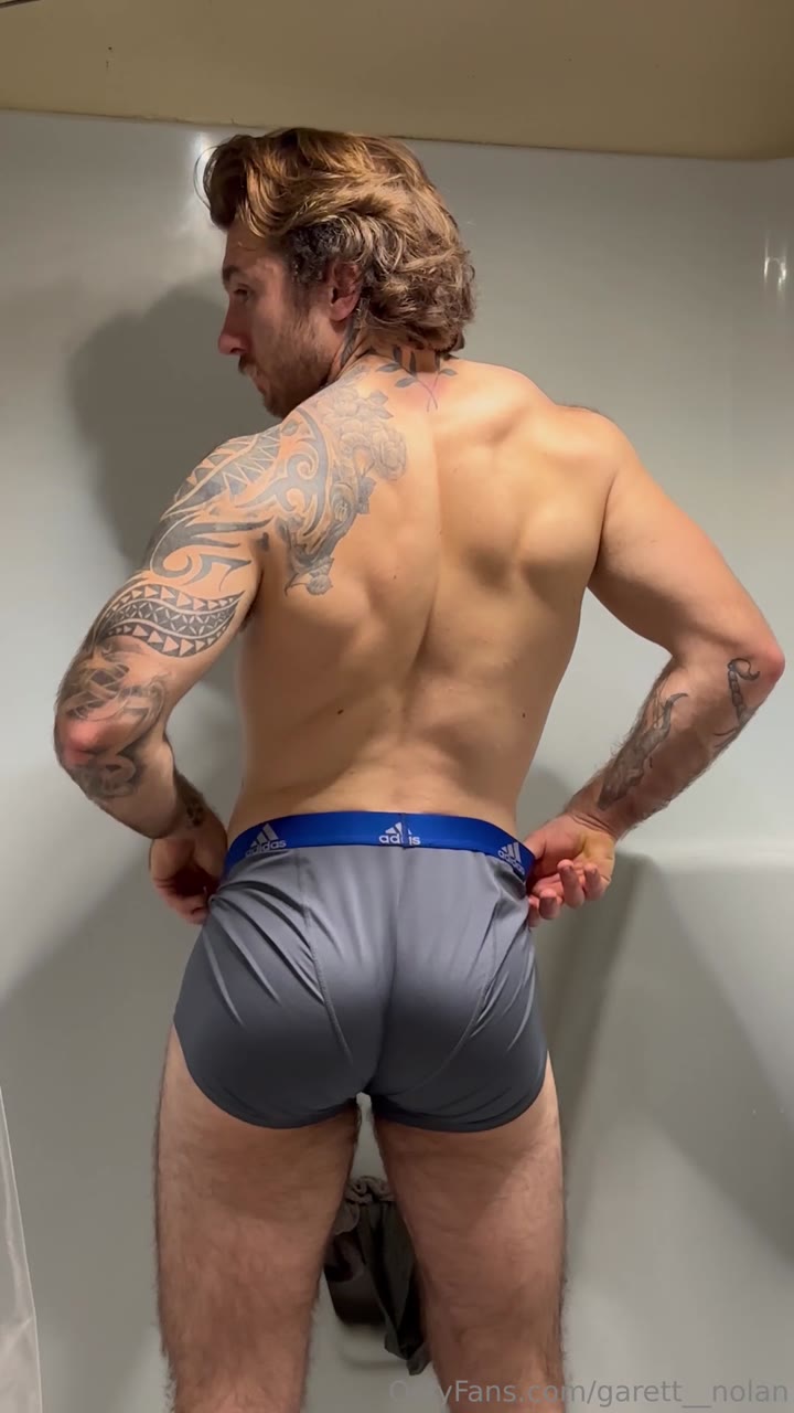396 Famous TikToker  Garret Nolan garett__nolan onlyfans leaked